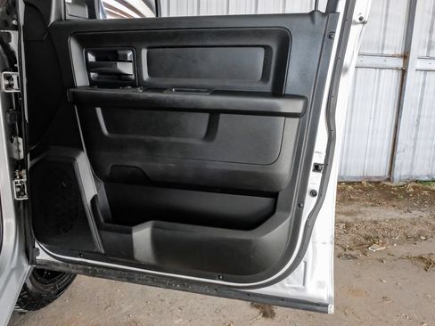 Used 2019 RAM 1500 Tradesman w/ Tradesman SXT Package RWD image 45