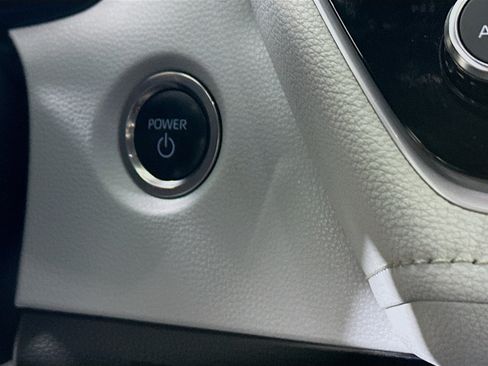 Used 2024 Toyota Corolla SE FWD image 20