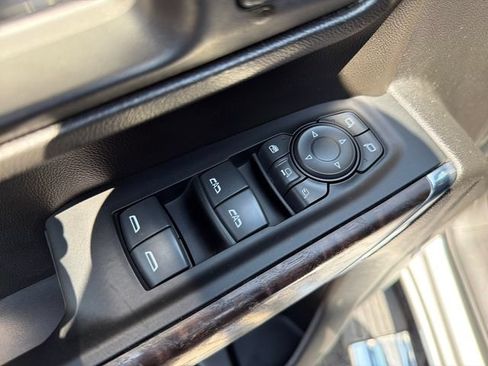 Used 2023 GMC Sierra 2500 Denali AWD/4WD image 17