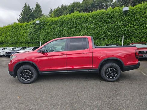 Used 2025 Honda Ridgeline TrailSport+ image 4