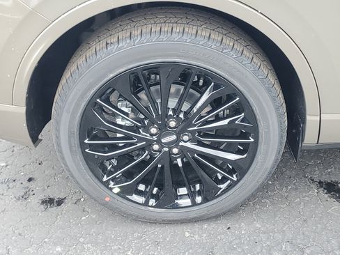 New 2026 Lincoln Corsair Premiere image 5