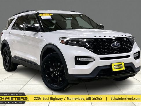 Certified 2023 Ford Explorer ST-Line image 1