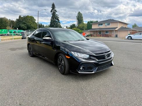 Used 2018 Honda Civic EX image 2