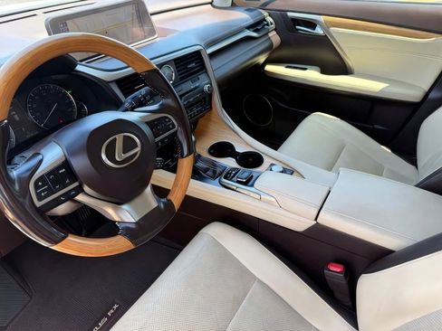 Used 2018 Lexus RX 350L FWD image 16