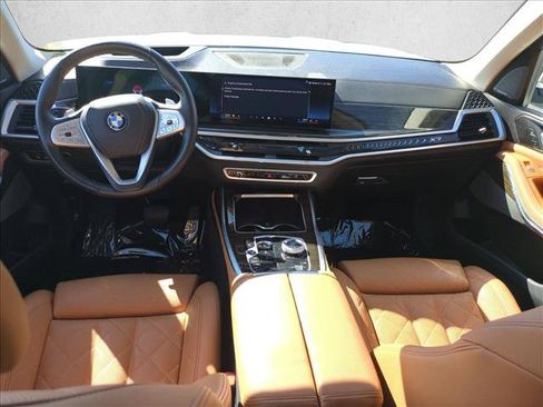 Used 2024 BMW X7 xDrive40i w/ Premium Package AWD/4WD image 19