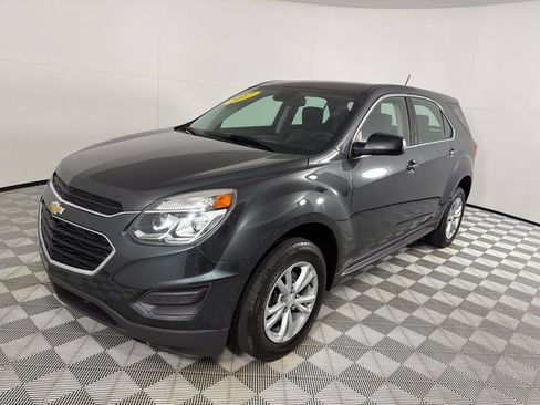 Used 2017 Chevrolet Equinox LS AWD/4WD image 8
