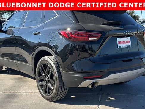 Used 2025 Chevrolet Blazer LT w/ Driver Confidence Package image 7