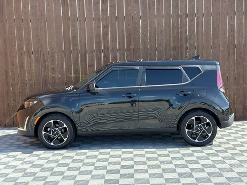 Used 2023 Kia Soul EX FWD image 15