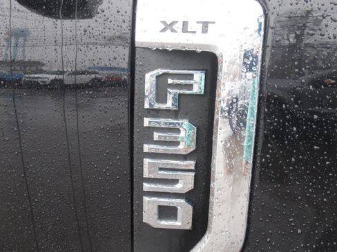 Used 2022 Ford F350 XLT w/ XLT Value Package image 4