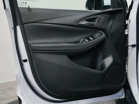 Used 2025 Buick Encore GX Preferred FWD image 11