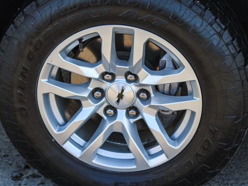 Used 2021 Chevrolet Silverado 1500 RST AWD/4WD image 10