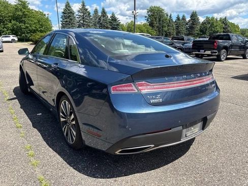 Used 2019 Lincoln MKZ Reserve FWD image 4