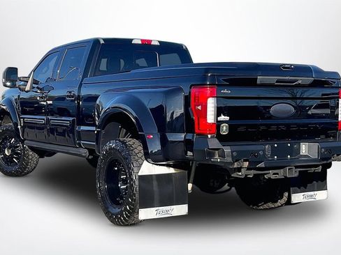 Used 2017 Ford F350 Lariat w/ Lariat Ultimate Package image 5