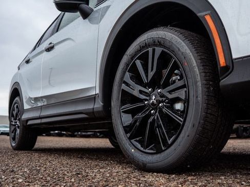 New 2026 Mitsubishi Eclipse Cross LE AWD/4WD image 12