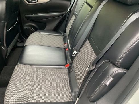 Used 2020 Nissan Rogue Sport SV w/ Technology Package AWD/4WD image 19