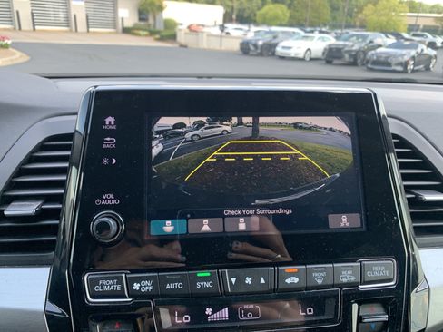 Used 2018 Honda Odyssey EX-L image 25