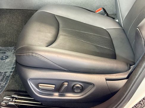 Used 2023 Toyota Mirai Limited image 18