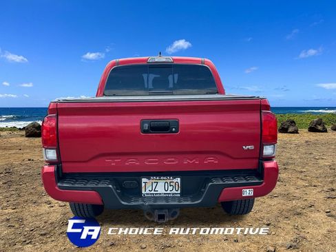 Used 2018 Toyota Tacoma TRD Sport RWD image 6