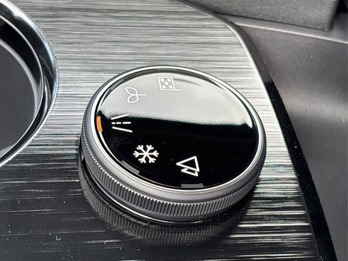 New 2026 Nissan Rogue SV image 31