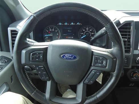 Used 2019 Ford F150 XLT w/ Equipment Group 301A Mid AWD/4WD image 15