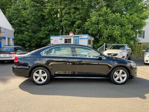 Used 2012 Volkswagen Passat 2.5 SE FWD image 6