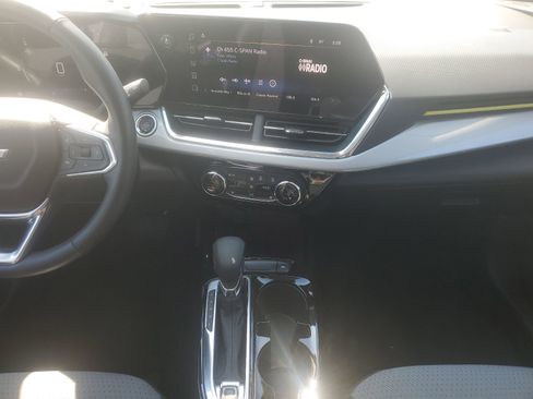 Used 2024 Chevrolet Trax LT w/ Driver Confidence Package image 10