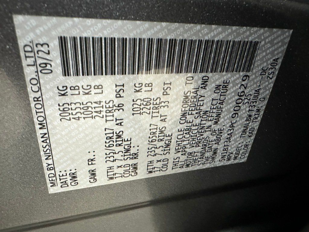Used 2023 Nissan Rogue S FWD image 37