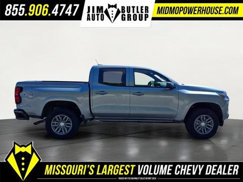 Used 2026 Chevrolet Colorado LT w/ Advanced Trailering Package AWD/4WD image 4