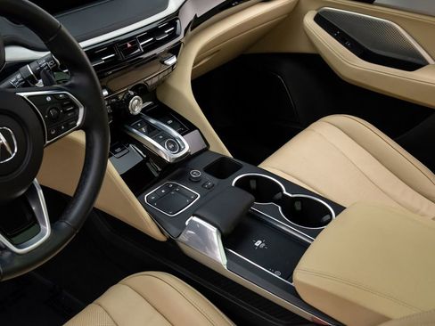 Used 2022 Acura MDX SH-AWD w/ Technology Package image 12