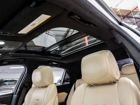 Used 2018 Cadillac CTS Premium Luxury image 5