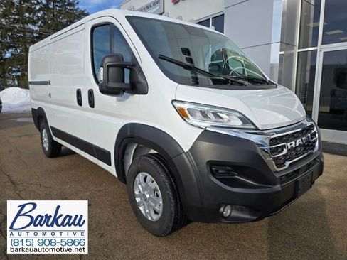 Used 2025 RAM ProMaster 2500 w/ Quick Order Package 22G SLT FWD image 1