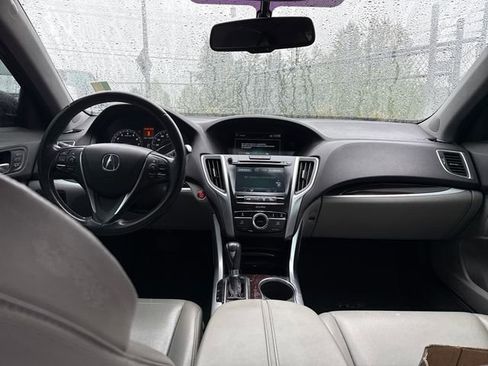 Used 2015 Acura TLX FWD image 11