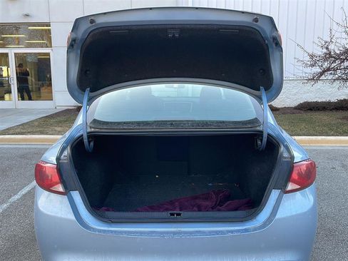 Used 2015 Chrysler 200 Limited w/ Convenience Group image 12