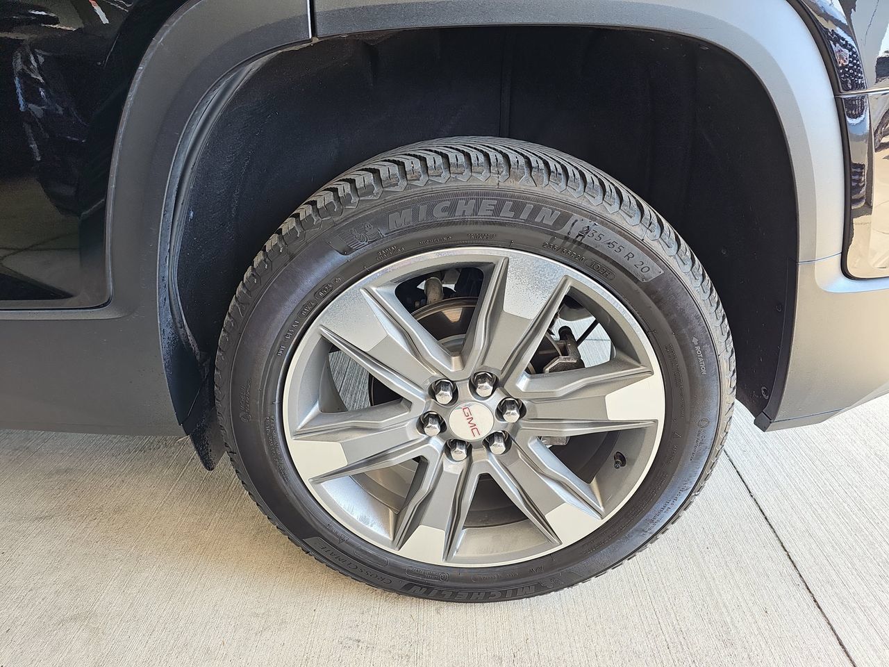 Used 2017 GMC Acadia SLT AWD/4WD image 39