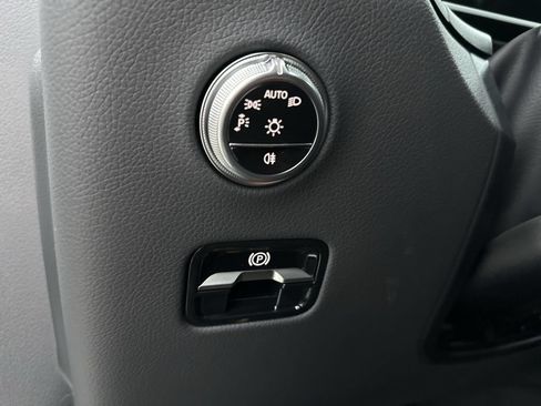 Used 2026 Mercedes-Benz GLC 300 4MATIC image 17