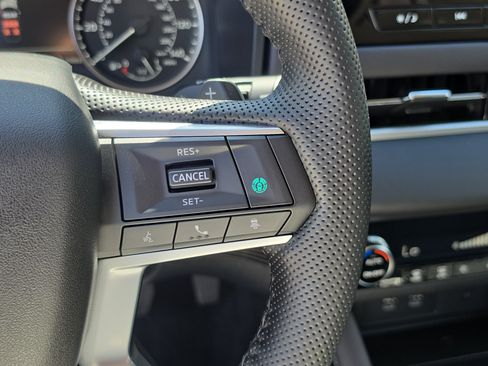 Used 2025 Mitsubishi Outlander SE FWD image 31