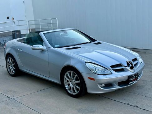 Used 2005 Mercedes-Benz SLK 350 image 18