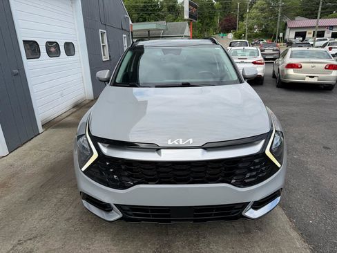Used 2023 Kia Sportage SX AWD/4WD image 2