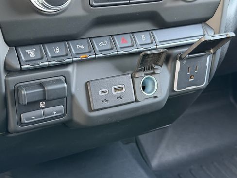 Used 2024 GMC Sierra 2500 Pro w/ 1SA Pro Safety Plus Package image 23