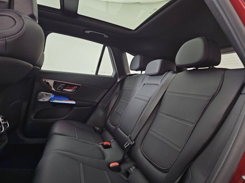 Used 2025 Mercedes-Benz GLC 300 GLC 300 image 22