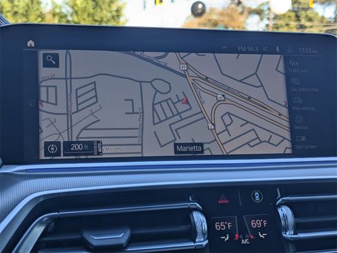 Used 2022 BMW X6 xDrive40i w/ M Sport Package image 16