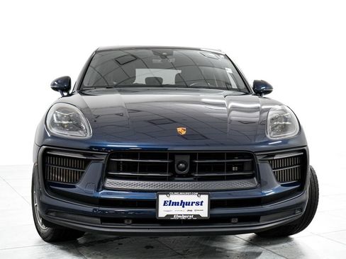 Used 2023 Porsche Macan S AWD/4WD image 3