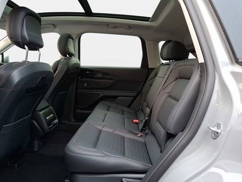 New 2026 Lincoln Nautilus Reserve w/ Jet Appearance Package image 9