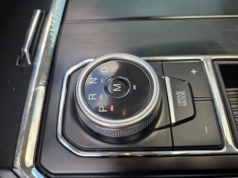 Used 2022 Ford Expedition XLT RWD image 17