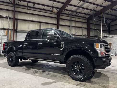 Used 2020 Ford F350 Platinum w/ Tremor Off-Road Package image 3