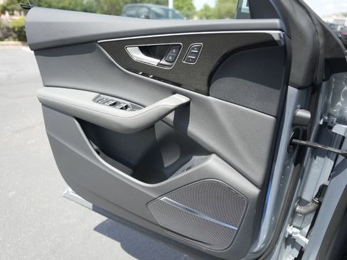 Certified 2025 Audi Q8 Premium Plus w/ Premium Plus Package image 19