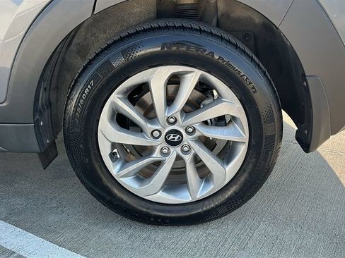 Used 2016 Hyundai Tucson SE w/ Option Group 02 FWD image 17