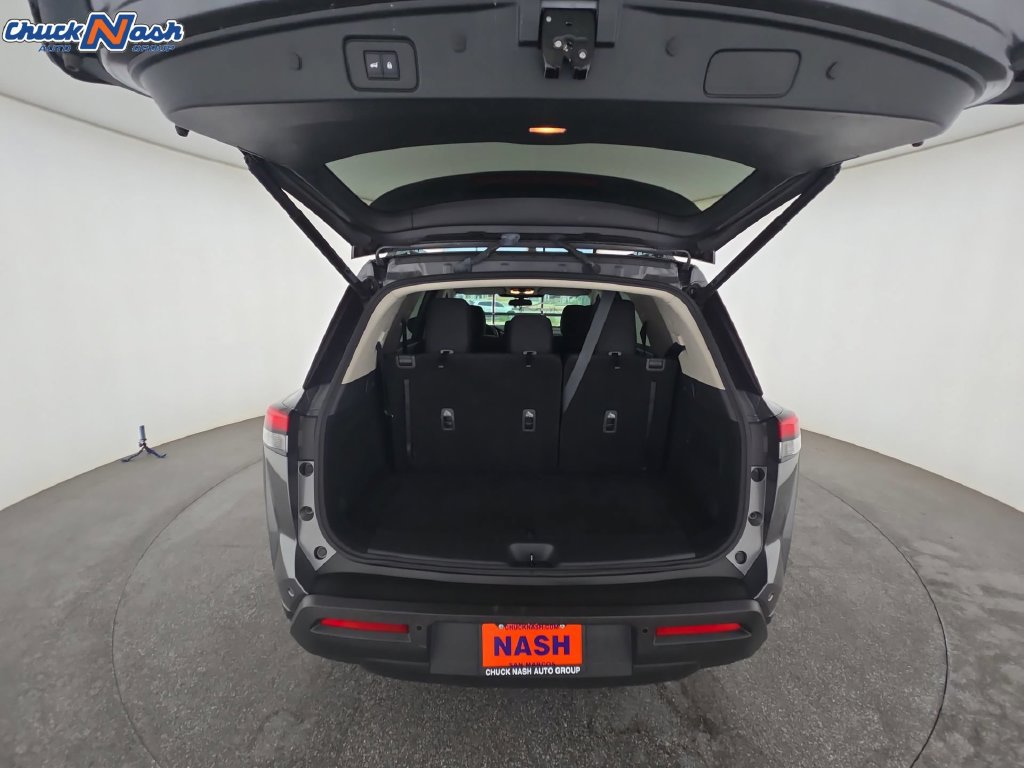 Used 2025 Nissan Pathfinder SV AWD/4WD image 30