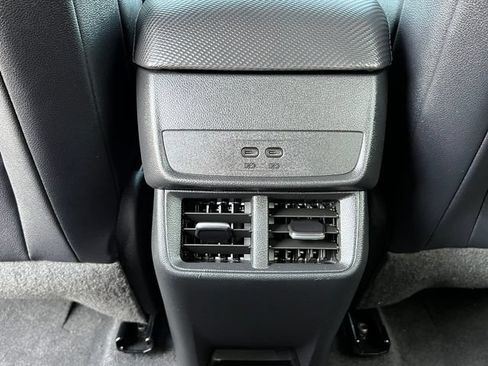 Used 2026 Chevrolet Equinox LT w/ Convenience Package II AWD/4WD image 36
