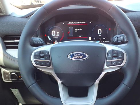 Certified 2026 Ford Explorer Active RWD image 21